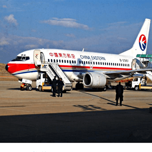 南宁吴圩航空货运航空快运业稳步发展的原因是什么？